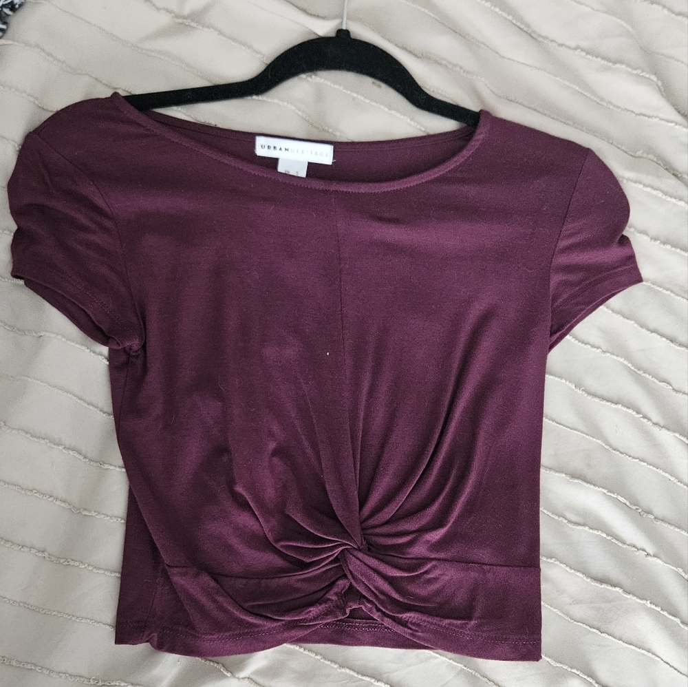 ***5 FOR $50*** twist crop